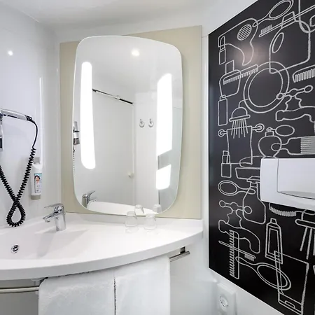فندق Ibis 3*