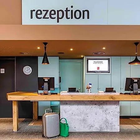 Ibis Hotel 3*
