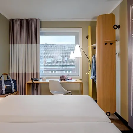 Ibis 3*