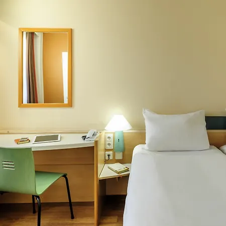 فندق Ibis 3*